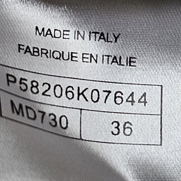 Chanel 18C Paris-Greece Gold Ecru CC Logo Knit Sweater – Size 36 (Made in Italy) - Picture 14 of 16